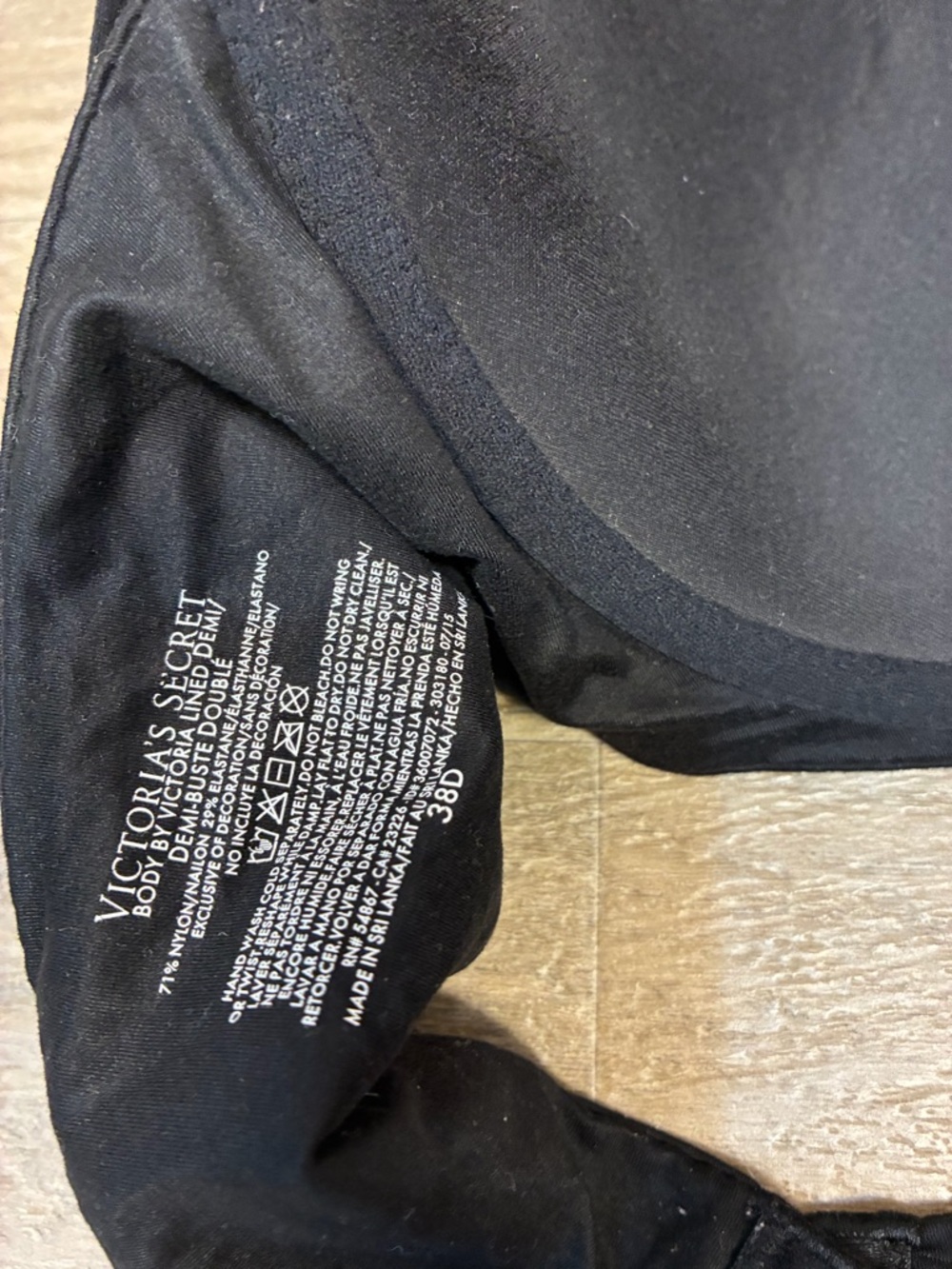 Victoria Secret 2 Bras T Shirt Push Up Full Coverage Lined Demi - Picture 7 of 9